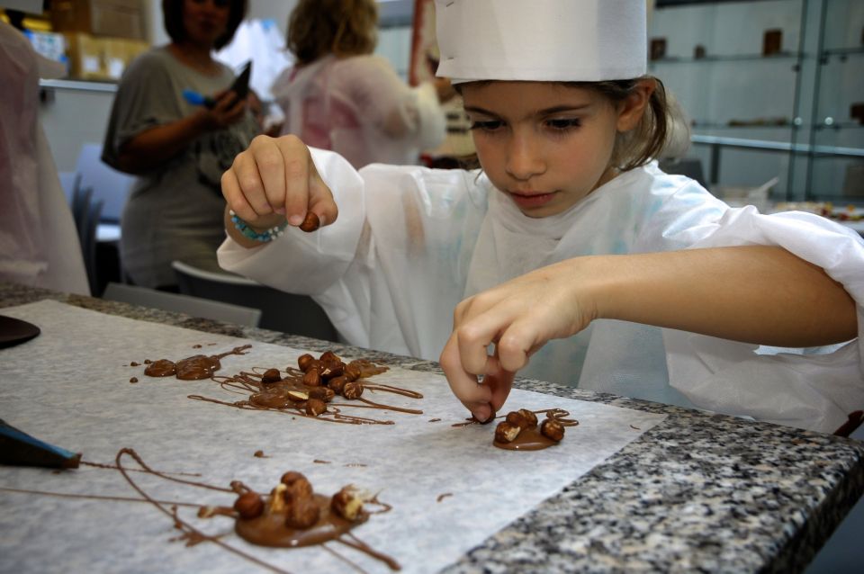 Bruges: Chocolate Making Workshop and Chocolate Museum Entry - Cancellation Policy