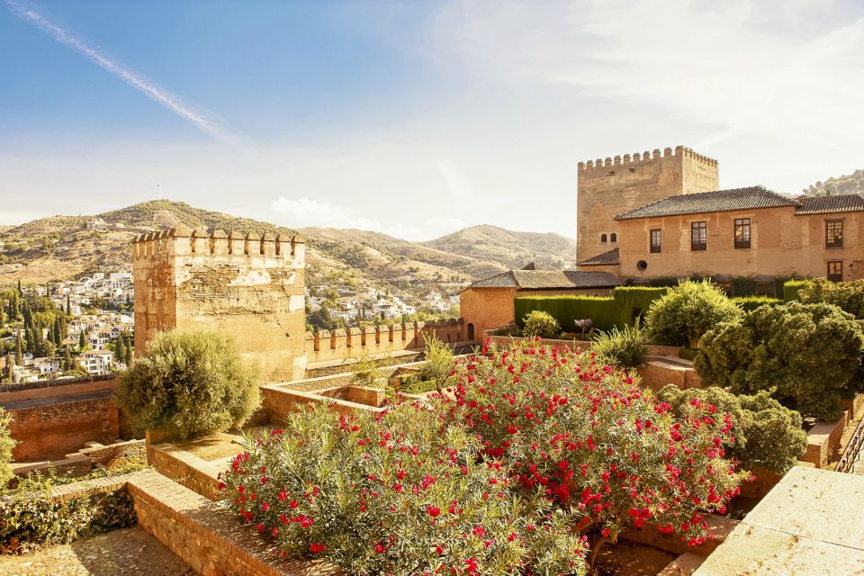 Granada: Alhambra, Generalife & Albaicin Private Tour - Background