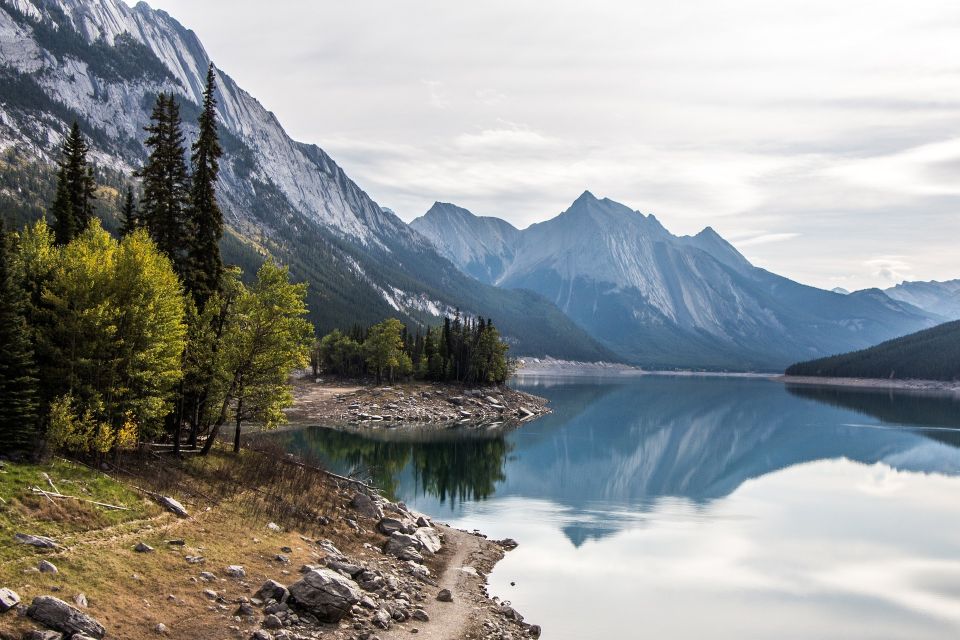 Jasper: Maligne Valley Wildlife Watching & Boat Tour - Booking Information