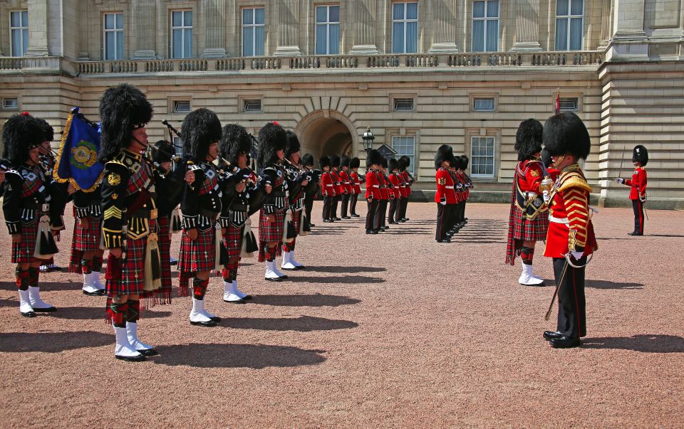 London: Buckingham Palace Changing of the Guard Guided Tour - Final Words