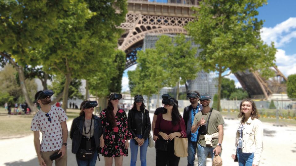 Paris : Immersive Eiffel Tower Tour With Virtual Reality - Immersive Eiffel Tower Experience