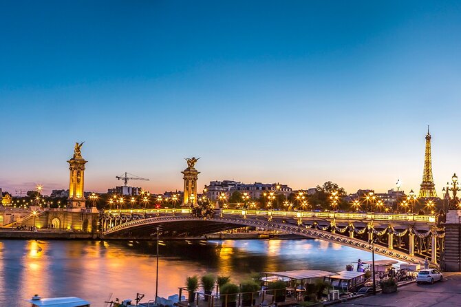 Paris Seine River Dinner Cruise With Overnight Stay Onboard - Tips for a Memorable Experience