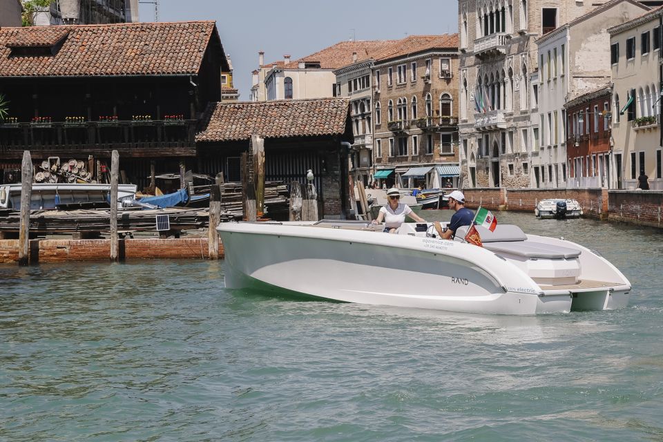 Venice: Explore Venice on Electric Boat - Common questions