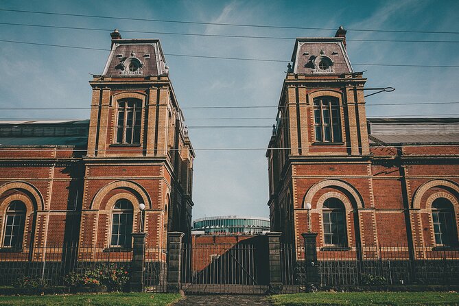 Western Suburbs Tour of Melbourne - Local Landmarks and Attractions