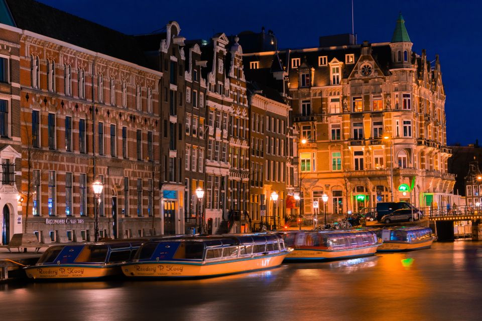 Amsterdam: Private Evening Canal Cruise With Prosecco - Common questions