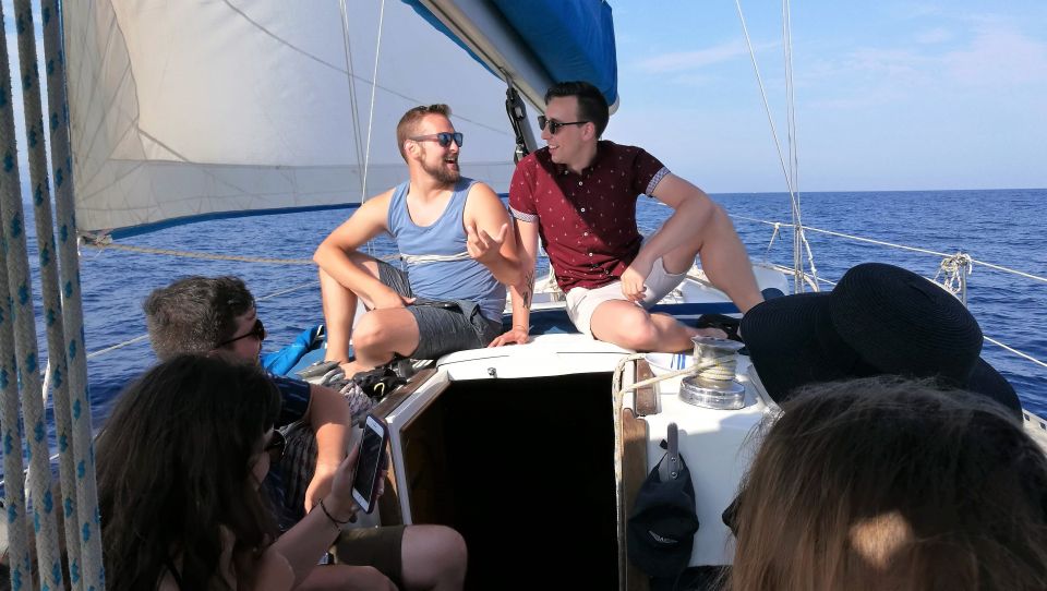 Barcelona: Sailing Trip With Drinks and Snacks - Customer Reviews