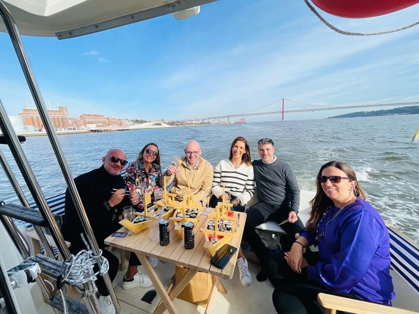 Boat Lisbon Sightseeing Tagus River | Food&Drinks | Diving - Common questions