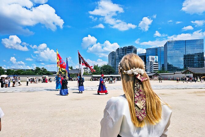 Essential Seoul Tour in the Magnificent Palace With a Hanbok - Tour Restrictions and Limitations