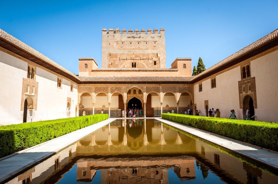 Fast-Track Alhambra & Nasrid Palaces Guided Tour - Directions