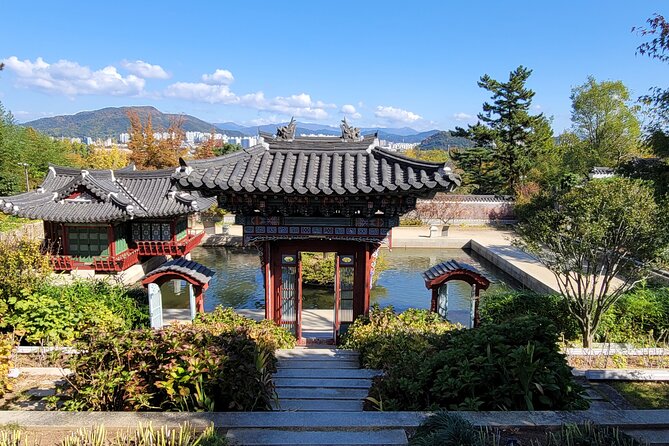 Full-Day Suncheon Bay Garden and Samseonggung Palace With Lunch - Exploring Samseonggung Palace