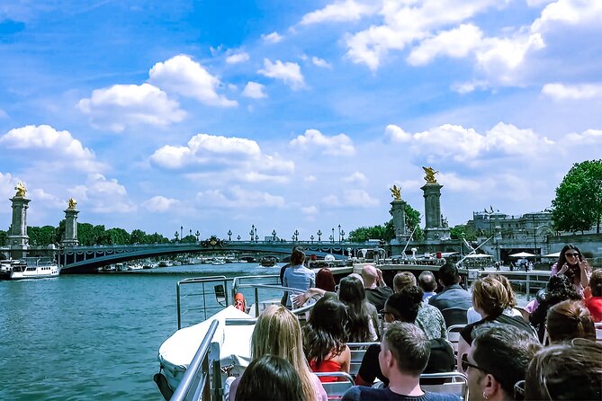 Guided Boat Cruise on Paris Seine, Optional Eiffel Tower Dinner