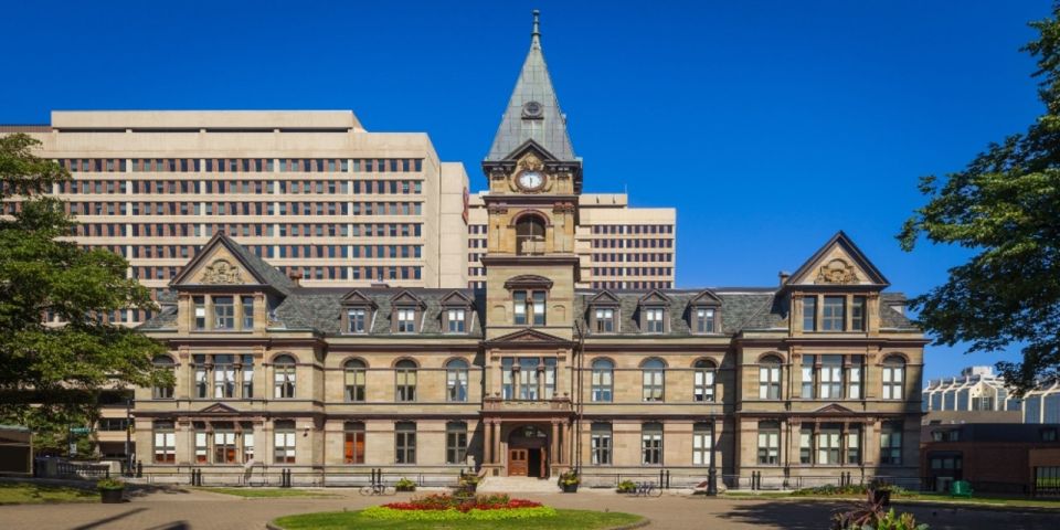 Halifax: Small Group Walking Tour With Citadel & Museum - Meeting Point