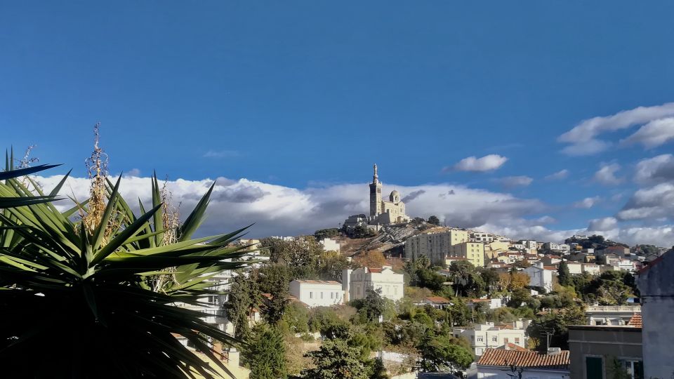 Marseille: Local Neighborhoods Guided Walking Tour - Customer Reviews and Ratings