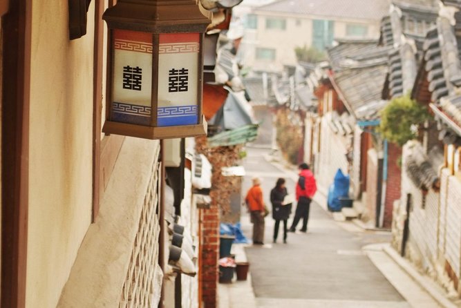 Seoul Full Day Tour With a Local: 100% Personalized & Private - Memorable Moments in Seoul