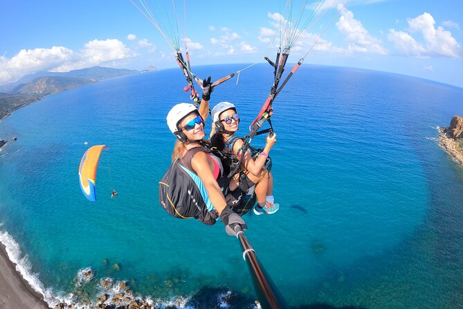 Tandem Paragliding Flight in Cefalù - Common questions