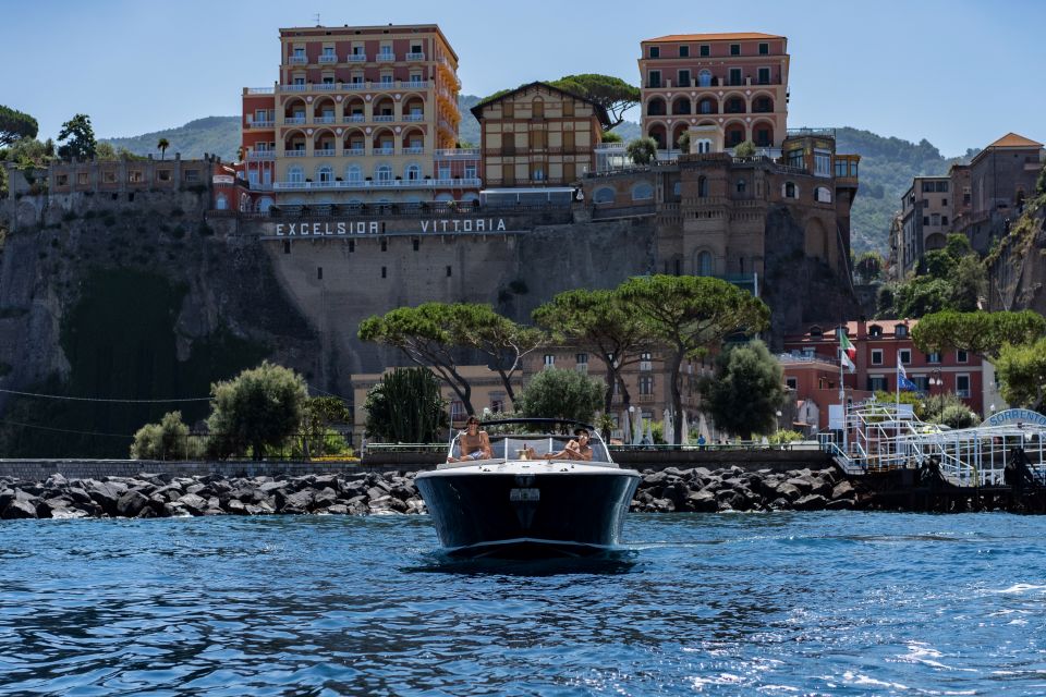 Amalfi Coast : Private Yacht Tour - Directions