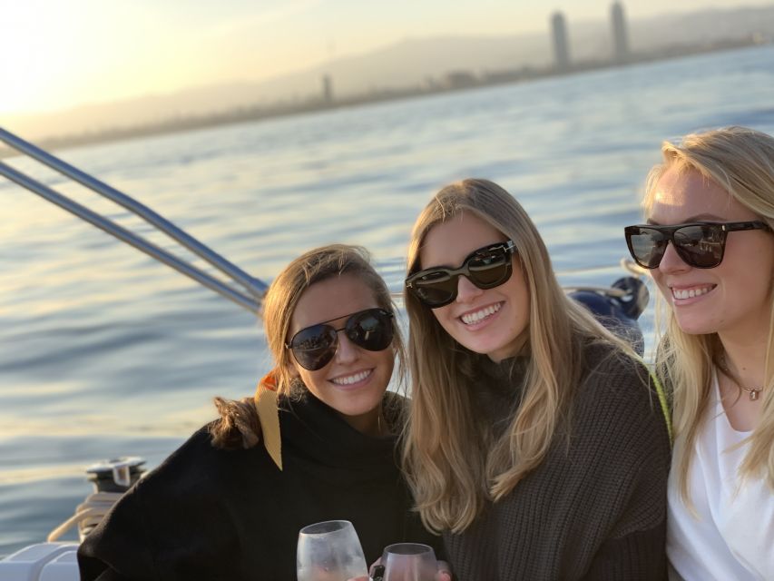 Barcelona: Two-Hour Midday or Sunset Sailing Cruise - Packing List