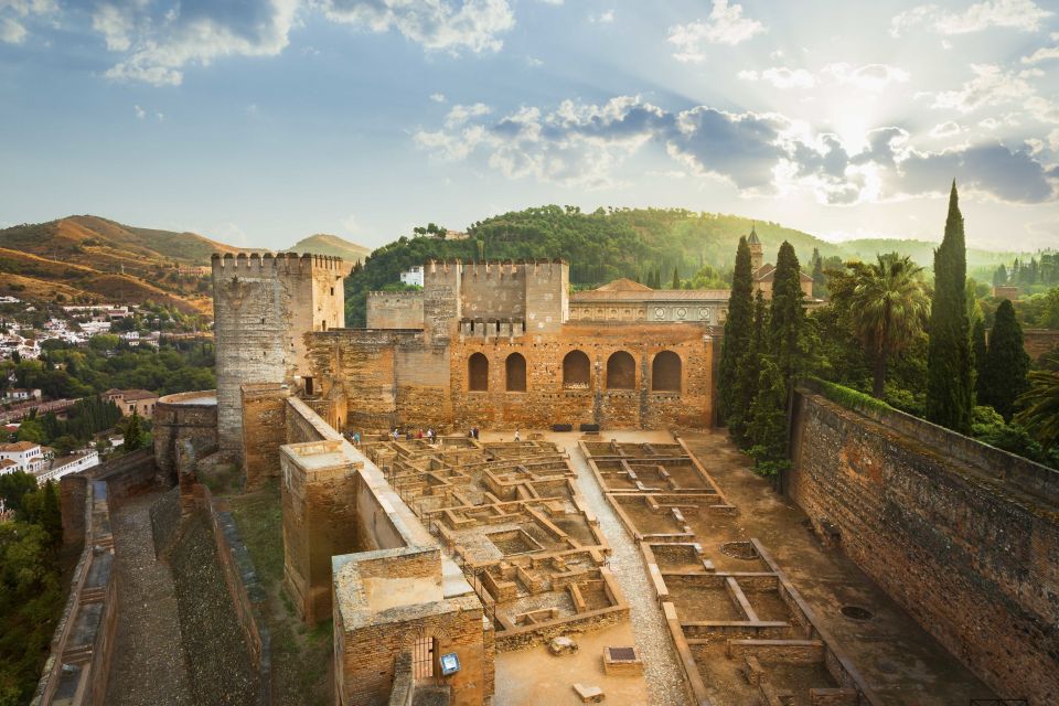 Granada: Alhambra, Generalife & Albaicin Private Tour - Final Words