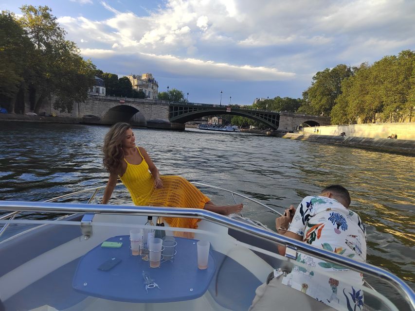 Paris Private Boat Seine River Start Near Eiffel Tower - Common questions