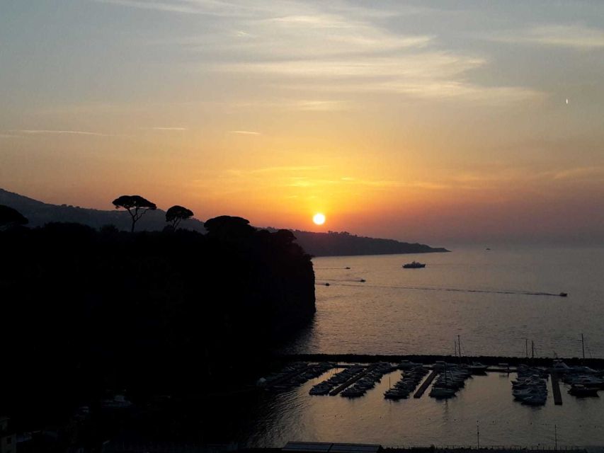 Private Sorrento Coast Sunset Cruise - Common questions