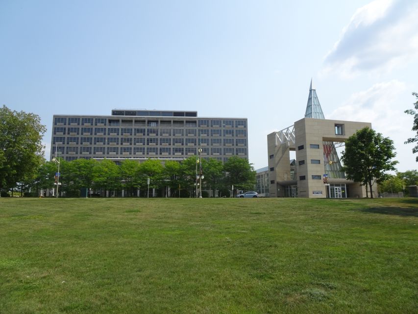 Ottawa Rideau River Self-Guided Walking Tour Scavenger Hunt - Common questions