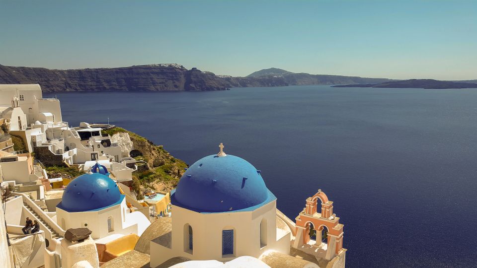 Santorini: Private Sunrise Tour With Breakfast and Oia Visit - Common questions