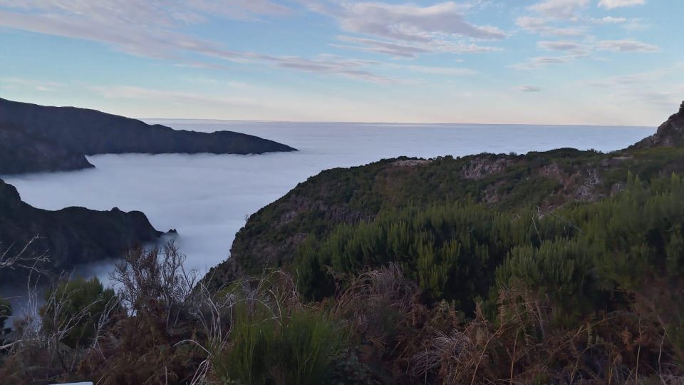 West Mountains Tour With Pico Do Arieiro Sunset and Dinner - Common questions