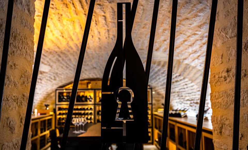 Dijon: La Cave Du Palais Burgundy Wine Tasting Experience - Key Points