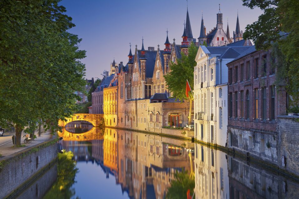 From Brussels: Bruges Day Trip in Spanish - Key Points