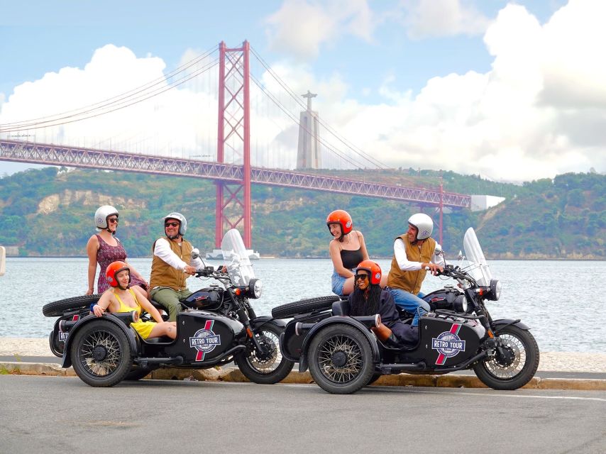 Lisbon : Private Motorycle Sidecar Tour (1h30) - Key Points