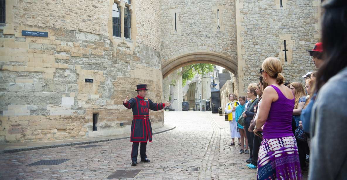 London: Tower of London, Thames Boat & Changing of the Guard - Key Points