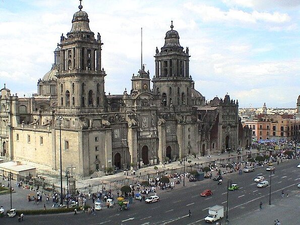 Mexico City at Night Tour With Torre Latino - Key Points