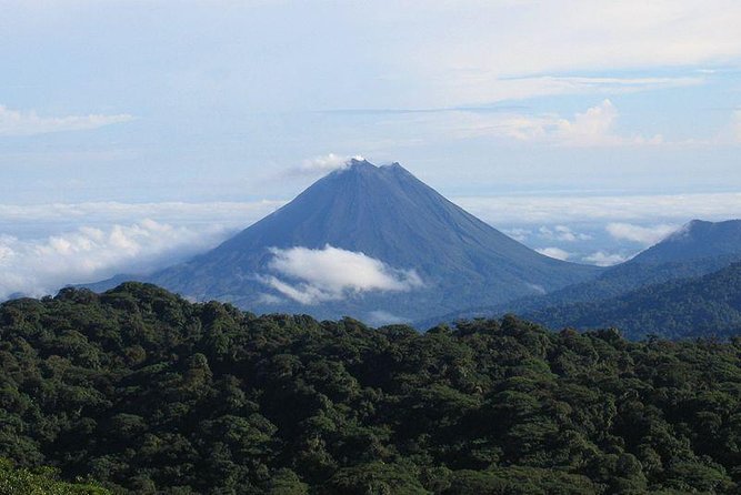 Morning Volcano Hike and Mistico Hanging Bridges - Key Points