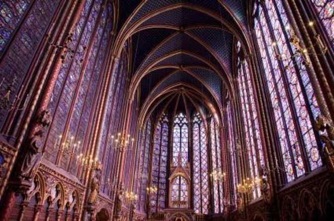 Notre Dame Quartier Sainte-Chapelle & Conciergerie 2H Private Tour in Paris - Key Points