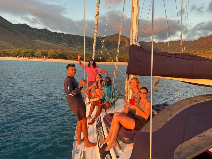 Oahu: Friday Night Fireworks Sailing in Small Groups - Activity Details