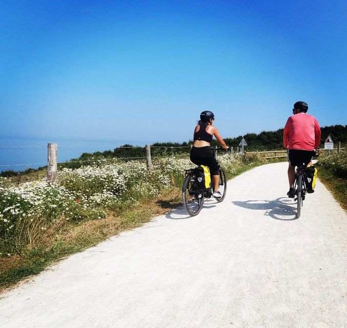 Omaha Beach : Guided Electric Bike Tour - Key Points