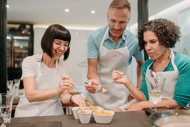 Paella and Tapas Cooking Class in Madrid With Market Visit - Key Points