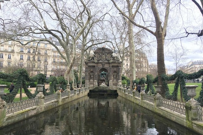 Paris Ile-de-la-Cité Walking Tour: Max 6 People Group or Private - Key Points