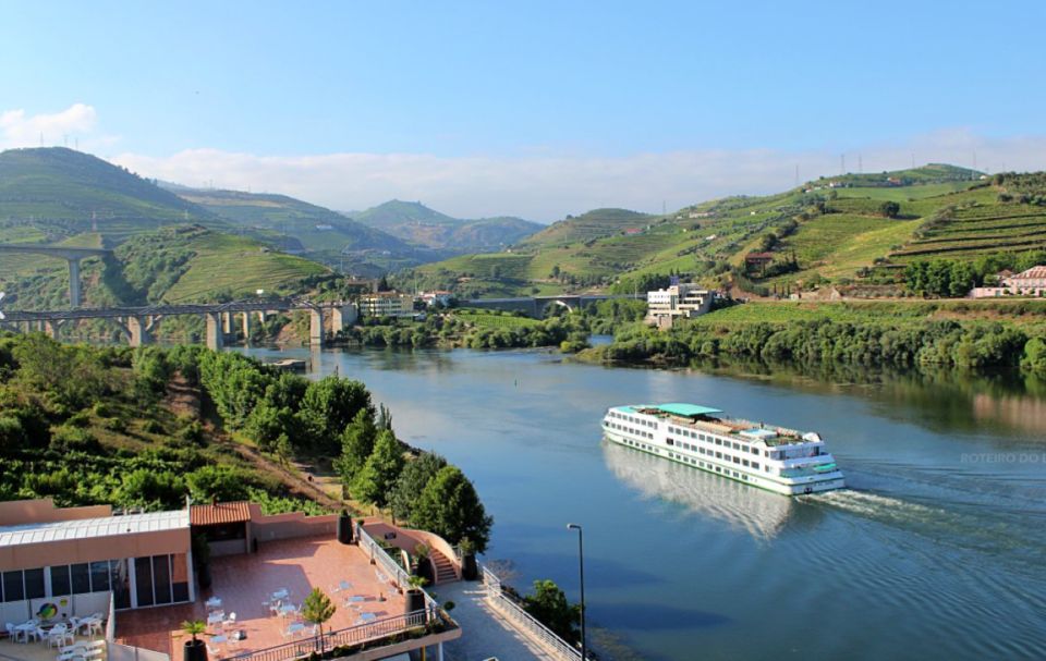 Porto: Private Transfer to Douro Valley - Key Points