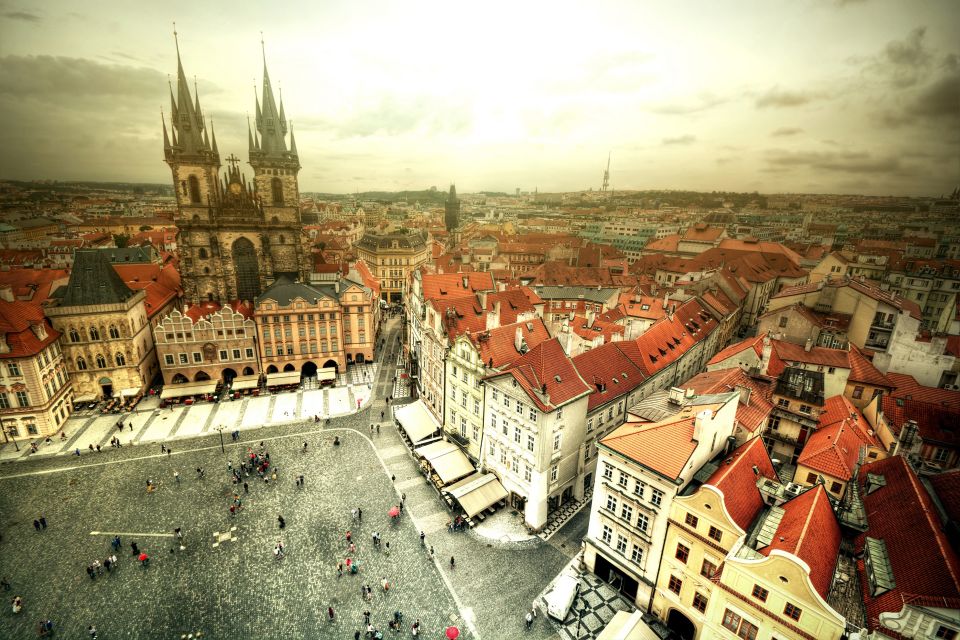 Private Sightseeing Transfer Prague - Vienna - Key Points