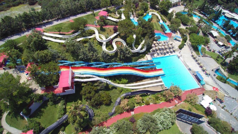 Rethymno Area: Limnoupoli Waterpark Admission With Transfer - Key Points