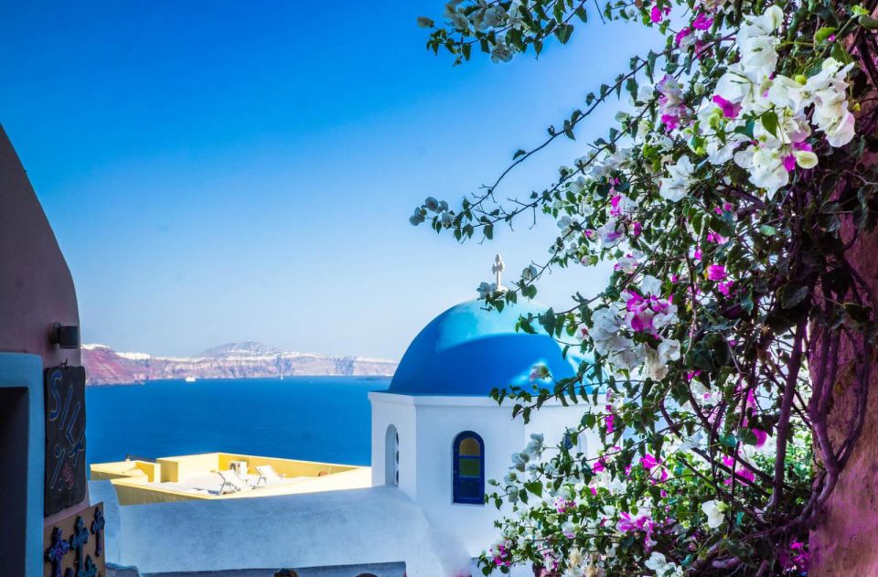 Santorini: Oia & Three Bells 4-hour Private Custom Tour - Key Points