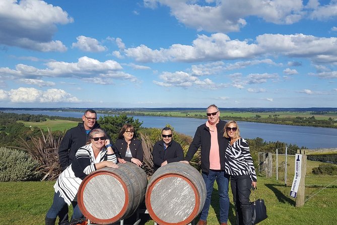 Shire Shuttle Buss Shoalhaven Coast Wine Tour - Key Points