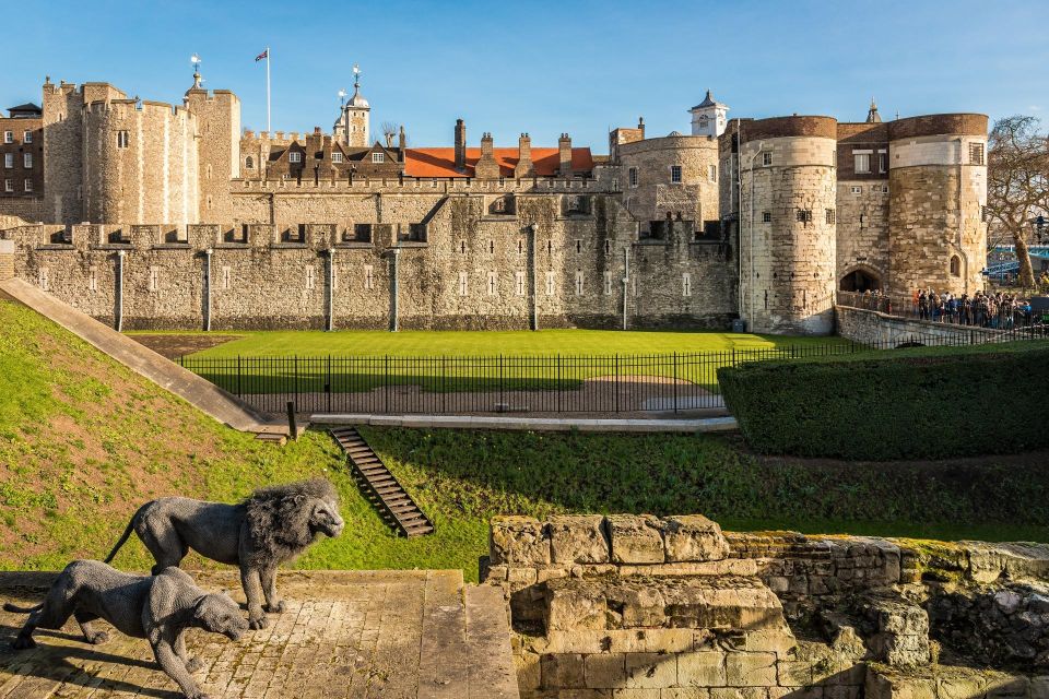 Tower of London Tickets and Jack the Ripper Ghost Tour - Key Points