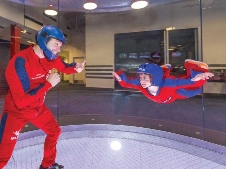 Basingstoke: Indoor Skydiving Experience With 2 Flights