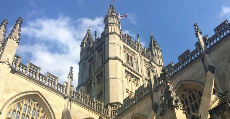 Bath: Private Walking Tour With a Blue Badge Tourist Guide