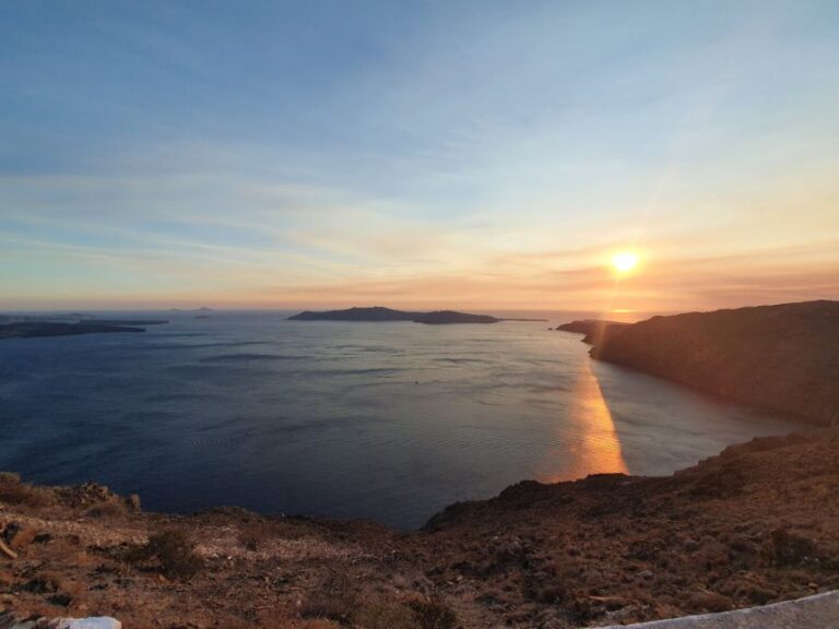 Discover Santorini With a 5 Hour Private Deluxe Tour