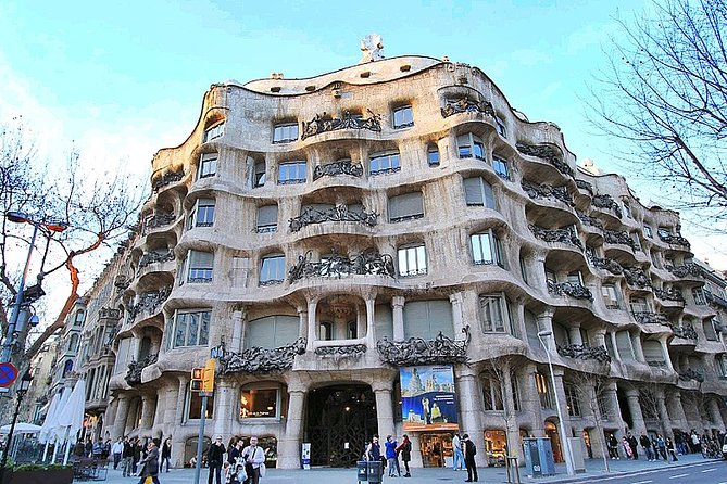 Gaudi Tour (Small Group): Casa Batllo & La Pedrera - Tour Overview