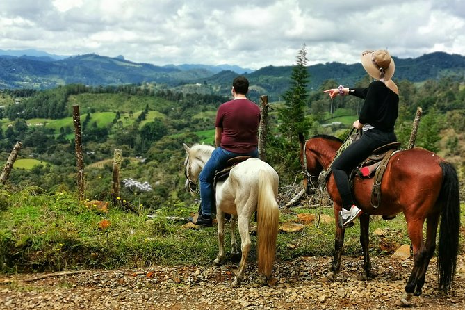 Guatape and Horseback Riding Private Tour: All In One Adventurous & Fun Full-Day - Tour Overview