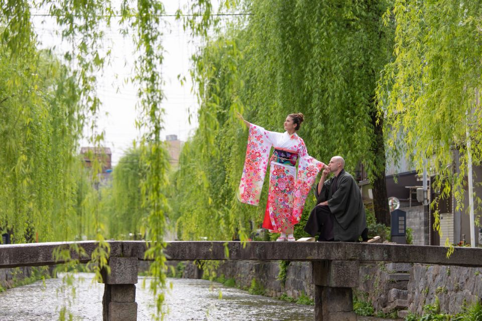 Kyoto: Private Romantic Photoshoot for Couples - Booking and Logistics